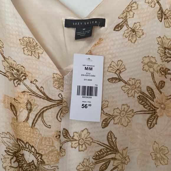 Cute flowy summer dress - Picture 3 of 4